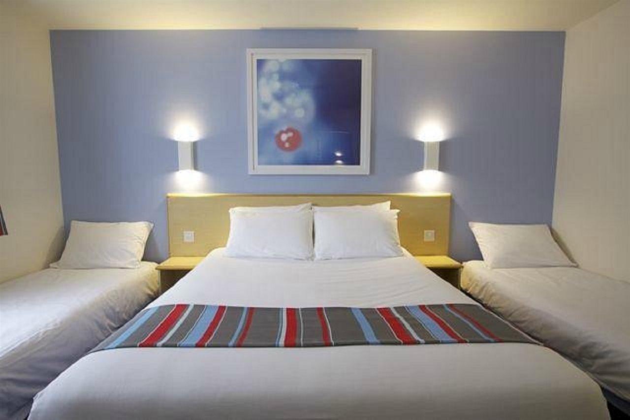 Travelodge Ipswich Stowmarket Haughley Exteriör bild